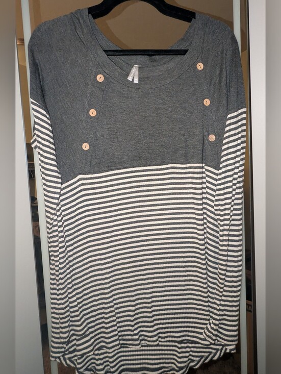 Vanity Tops - Vanity Gray & White Striped Long-Sleeve Top with Button Detail